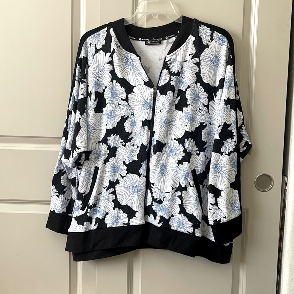 Plus Size Bomber Style Sweater Size 30/32